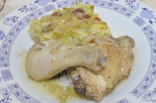 Jak uvařit kuřecí stehýnka na jalovci s kapustou ? Snadné recept, připravený za 30 - 45 minut